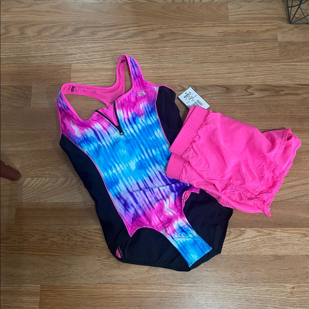 Girls swimsuit